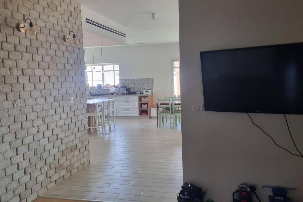 וילה במושב בנוף מושלם כל השנה Apartment Moledet Exterior photo